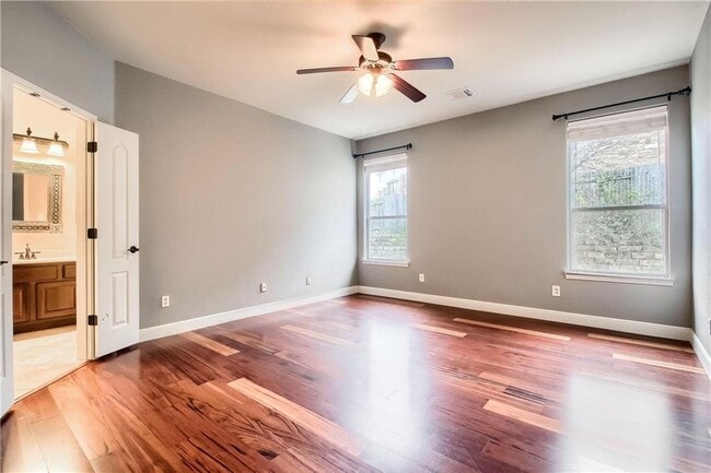 Building Photo - 7913 Menler Dr