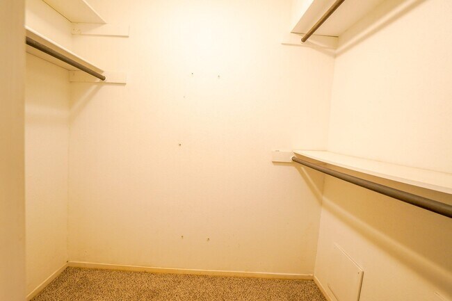 Building Photo - 5005 Georgi Ln