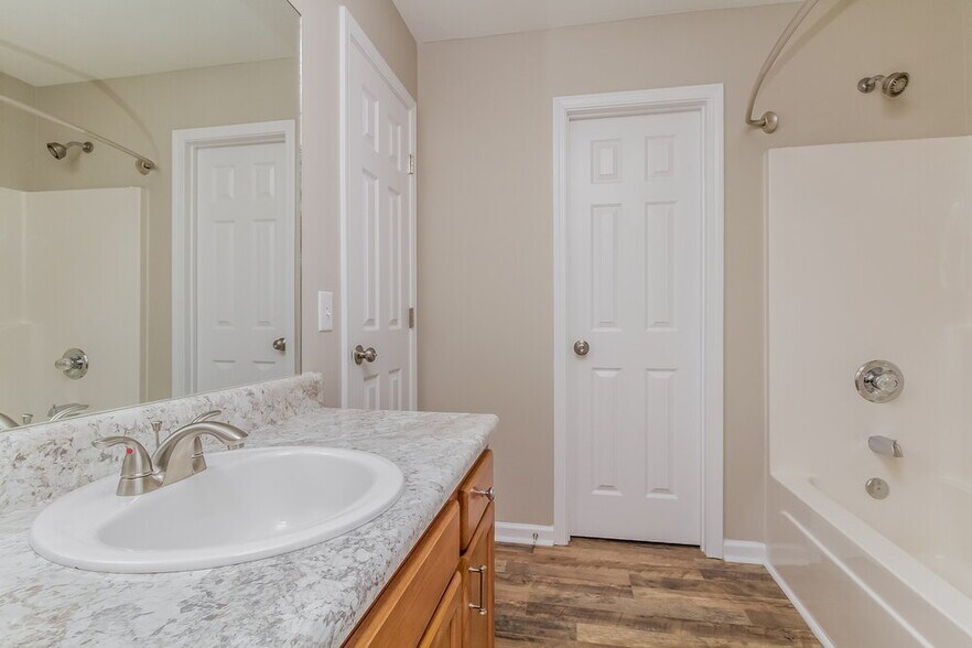 Building Photo - 1028 Windsor Brook Pl