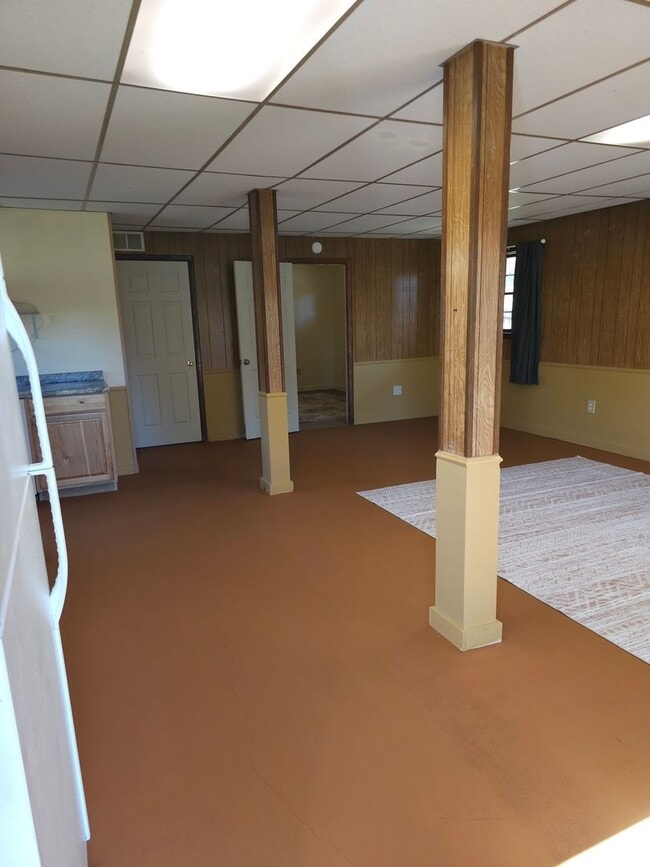 Building Photo - Ruckersville, -1 bedroom/1 bath, Terrace a...
