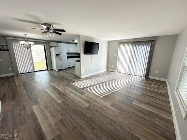 Building Photo - 16091 Siesta Dr