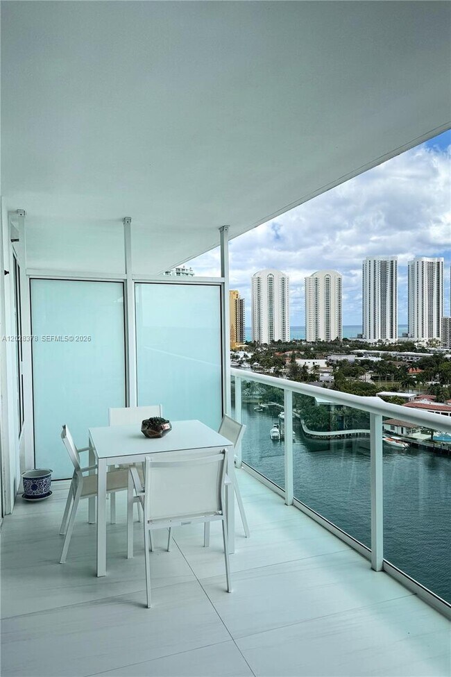 Building Photo - 400 Sunny Isles Blvd