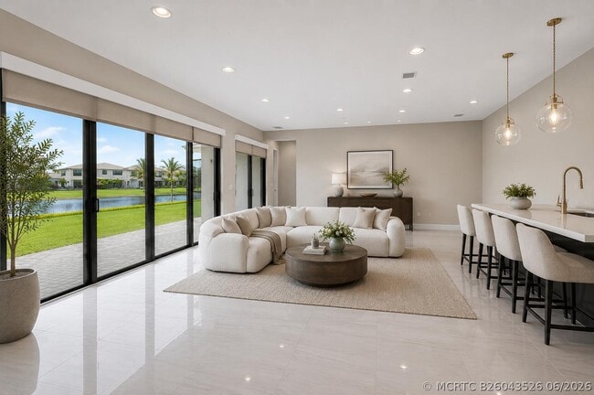 Building Photo - 17089 Rainbow Fls Trl