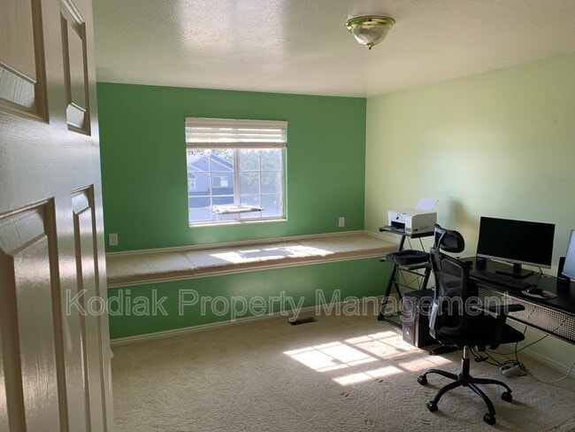 Building Photo - 1737 E 2800 N