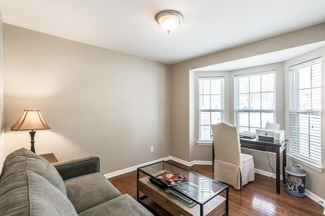 Building Photo - 953 Pebble Beach Cir
