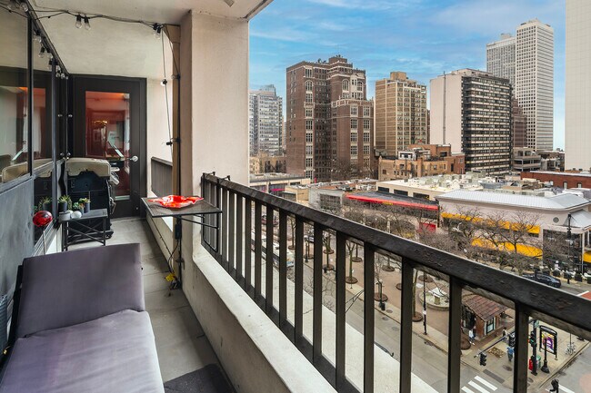 Building Photo - 1030 N State St