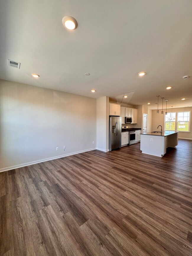 Building Photo - Brand New Construction in the Glen at Cooks Creek