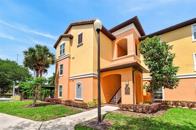 Building Photo - 5467 Vineland Rd