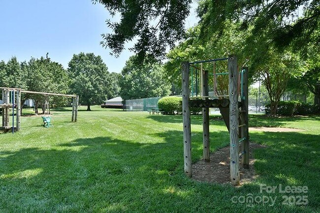 Building Photo - 18741 Nautical Dr