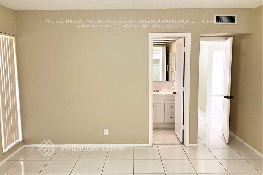 Building Photo - 4903 Banyan Ln