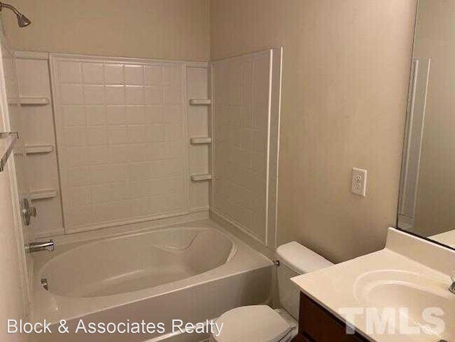 Building Photo - 3 br, 2.5 bath House - 8521 Quarton Drive