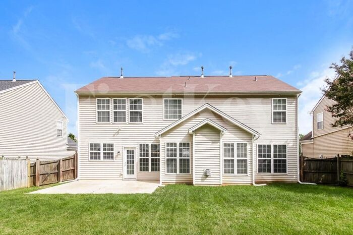 Building Photo - 4559 Fairport Ct