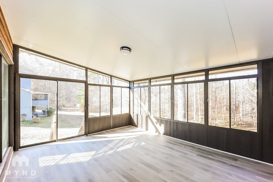 Building Photo - 4355 Valley Brook Ln SW