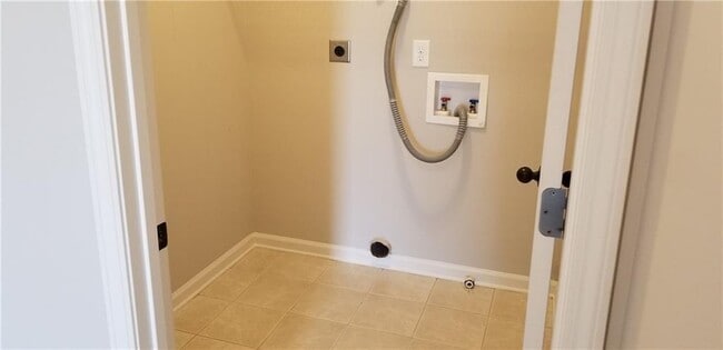 Building Photo - 5430 Delmonte Dr