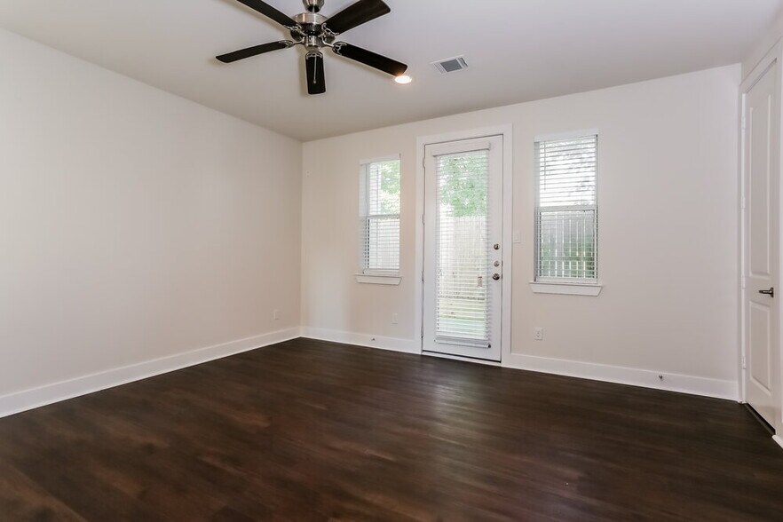 Building Photo - 1213 Cedarpost Tree Springs Pl