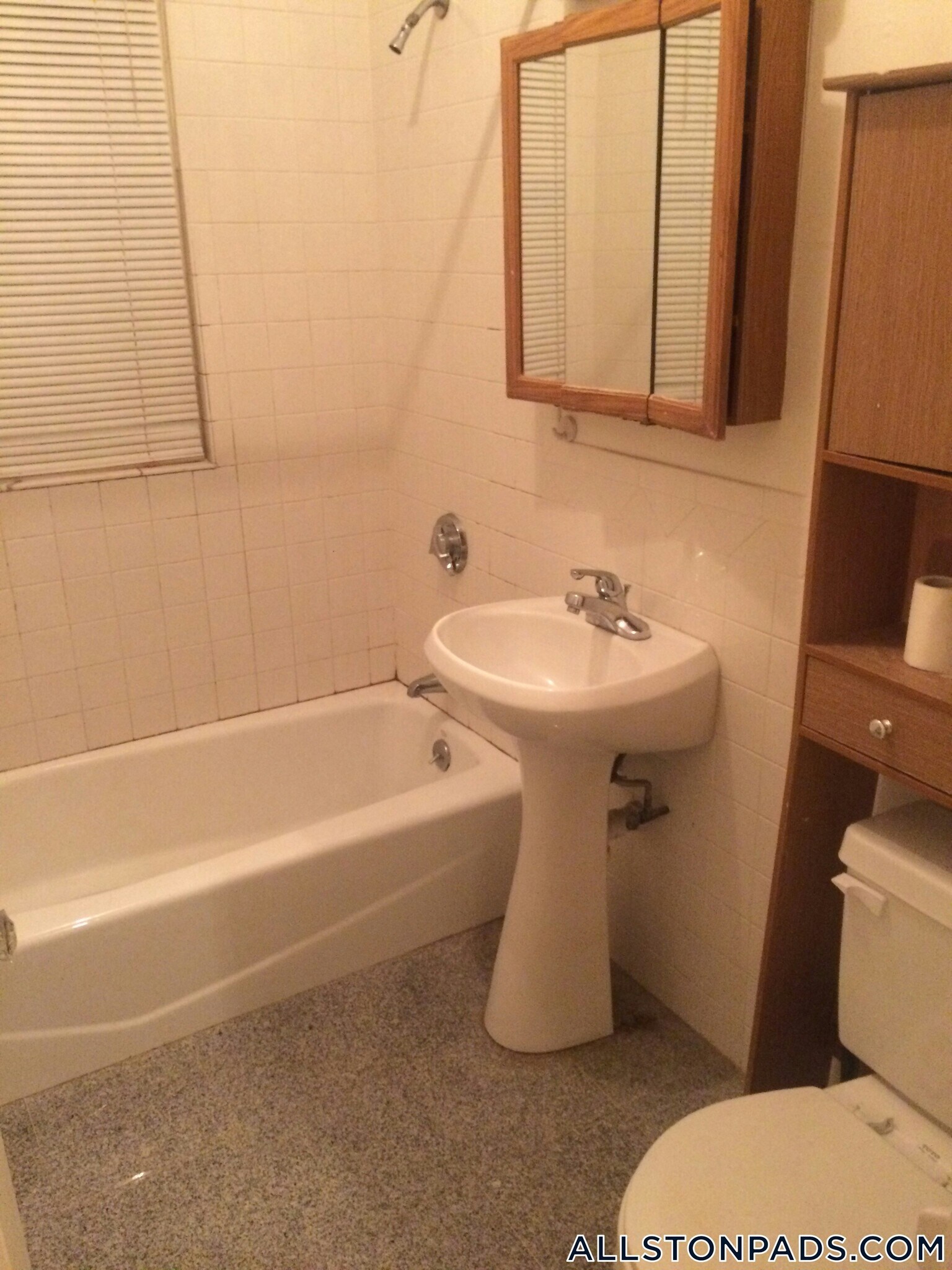 Building Photo - 11 Scottfield Rd