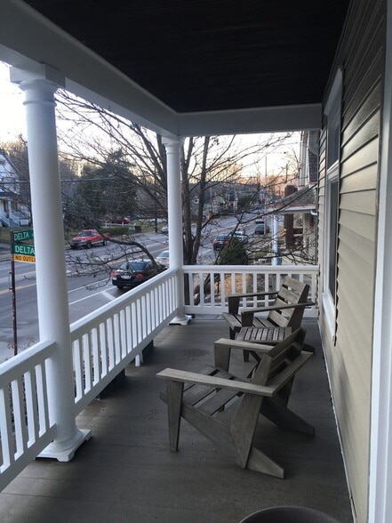 Front porch - 565 Delta Avenue