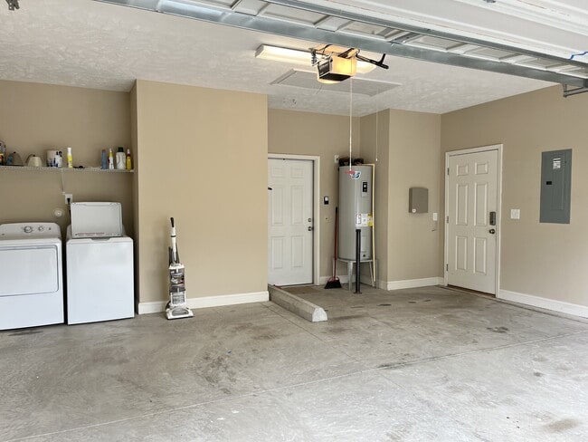 Building Photo - 1324 Jordan St