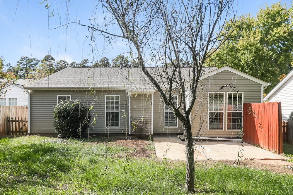 Building Photo - 1007 Salmon River Dr