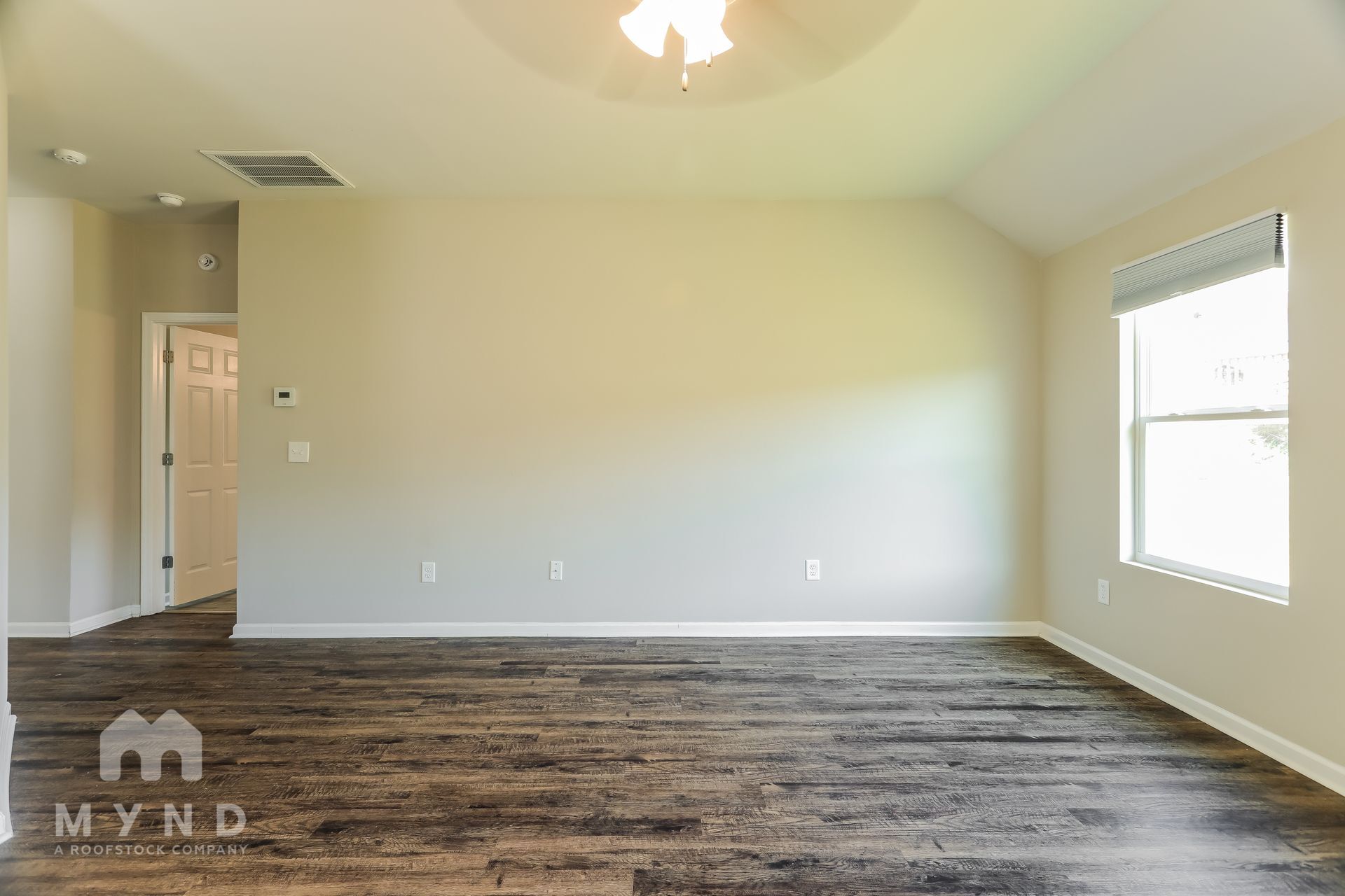 Building Photo - 15 Tiffany Ln