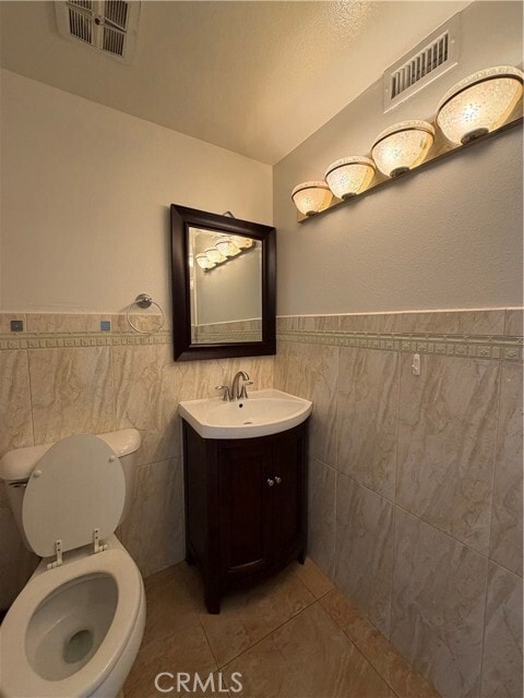 Building Photo - 20431 Tufts Cir