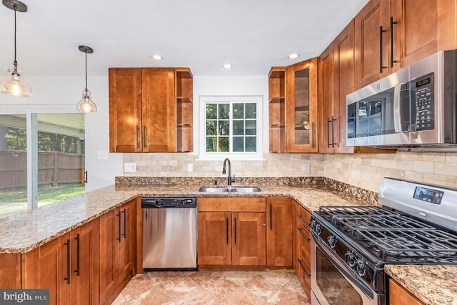 Building Photo - 8411 Derby Ct