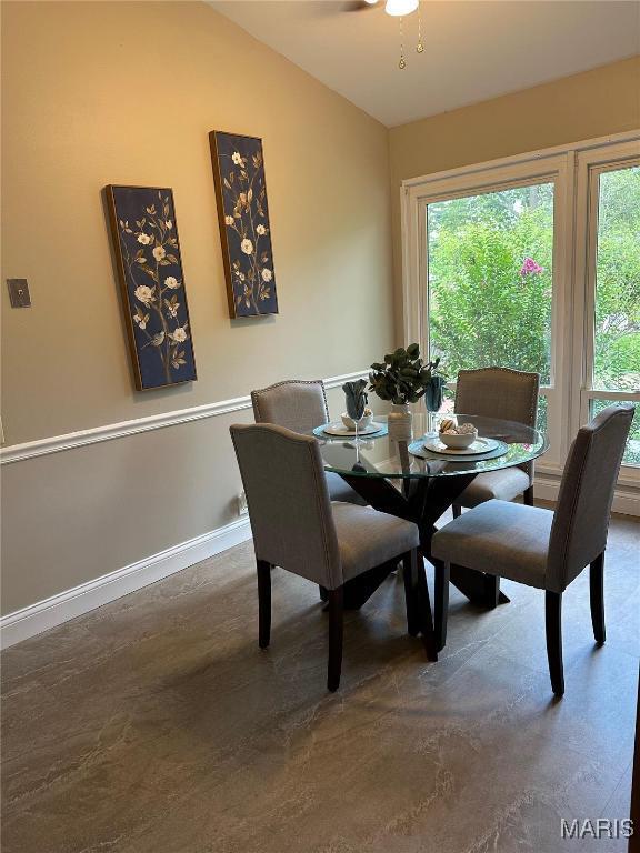 Building Photo - 825 Woodruff Dr