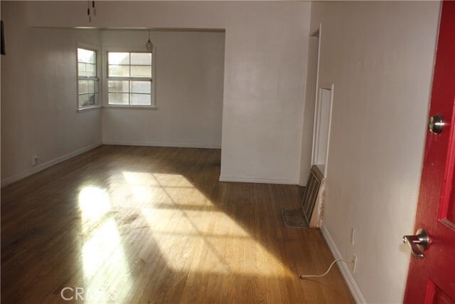 Building Photo - 6109 Riverton Ave