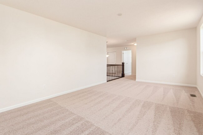 Building Photo - 317 Raccoon Ave