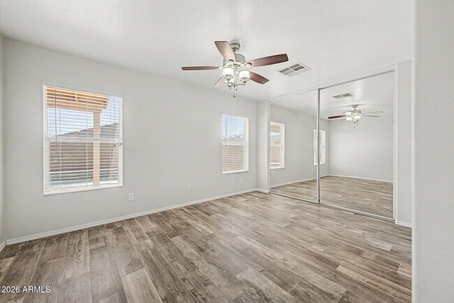 Building Photo - 1633 S 225th Ln