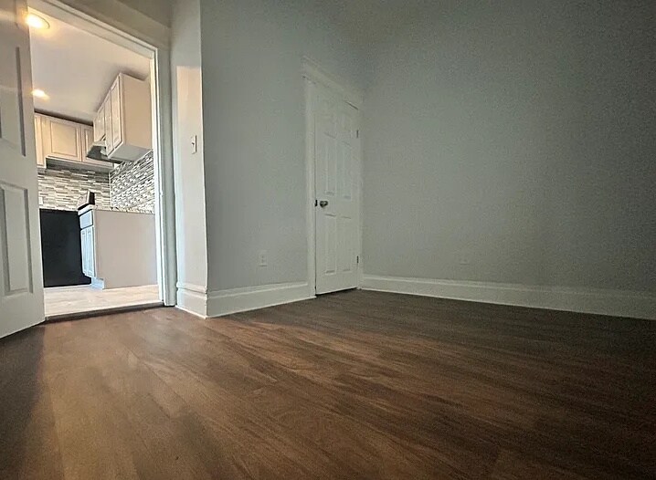 Building Photo - 182 Seymour Ave