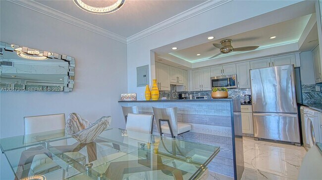 Building Photo - 3550 Galt Ocean Dr