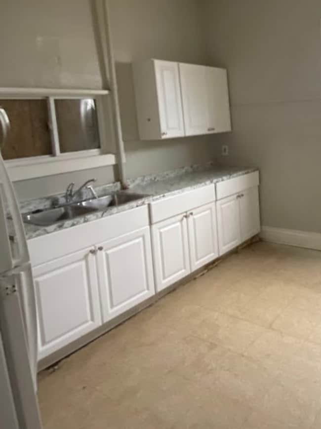 Building Photo - 2BR/1BA House with nice back yard- COMING SOON