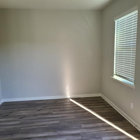 Building Photo - 517 Harbor Oaks Dr