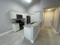 Building Photo - ANNUAL RENTAL - 2 BED/2BATH AT OASIS