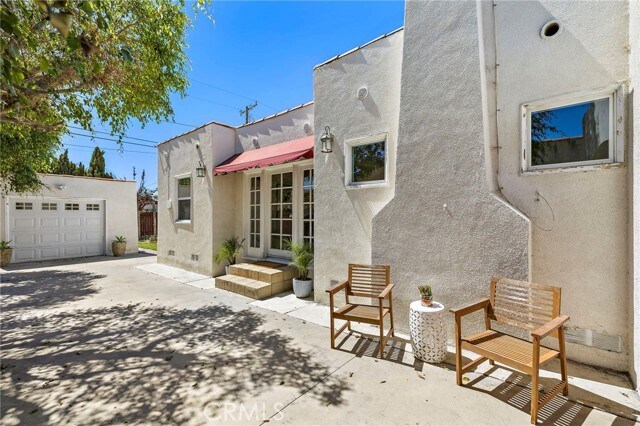 Building Photo - 921 N Clementine St