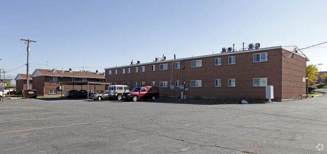 Building - Trudy Lynn Apartments
