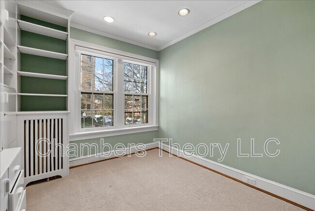 Building Photo - 2355 Ashmead Pl NW