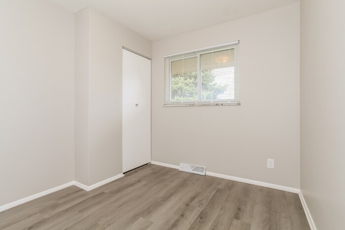 Building Photo - 3683 Ripplegrove Dr
