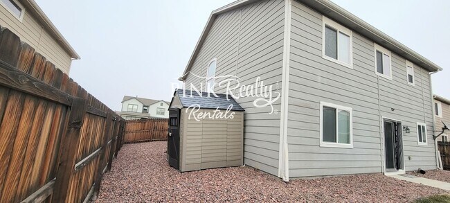 Building Photo - 9527 Desert Lily Cir