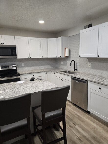 Building Photo - 2717 Los Tretos St NW