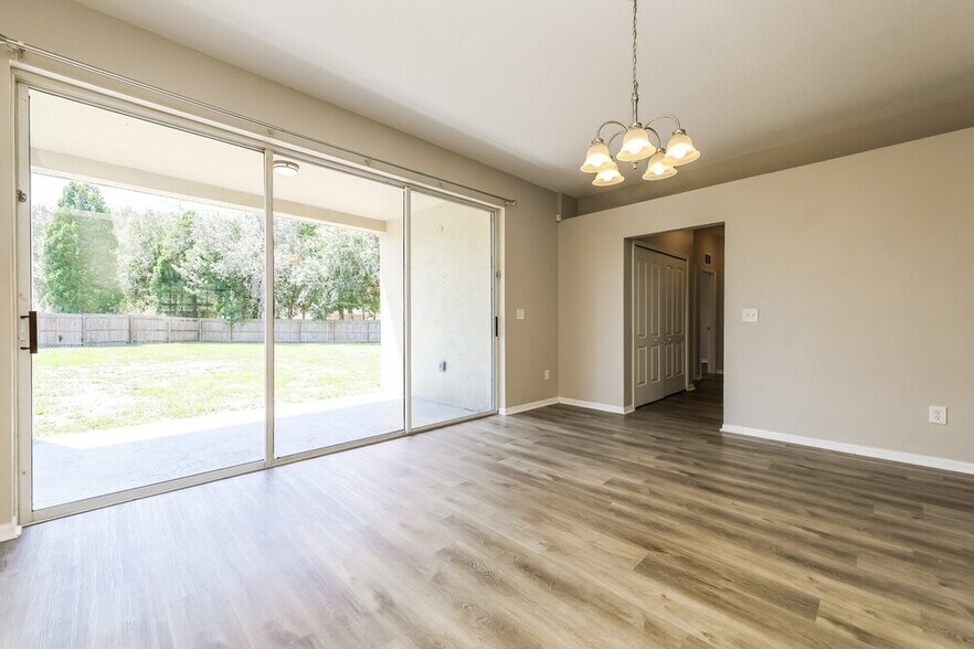 Building Photo - 6707 Cambridge Park Dr