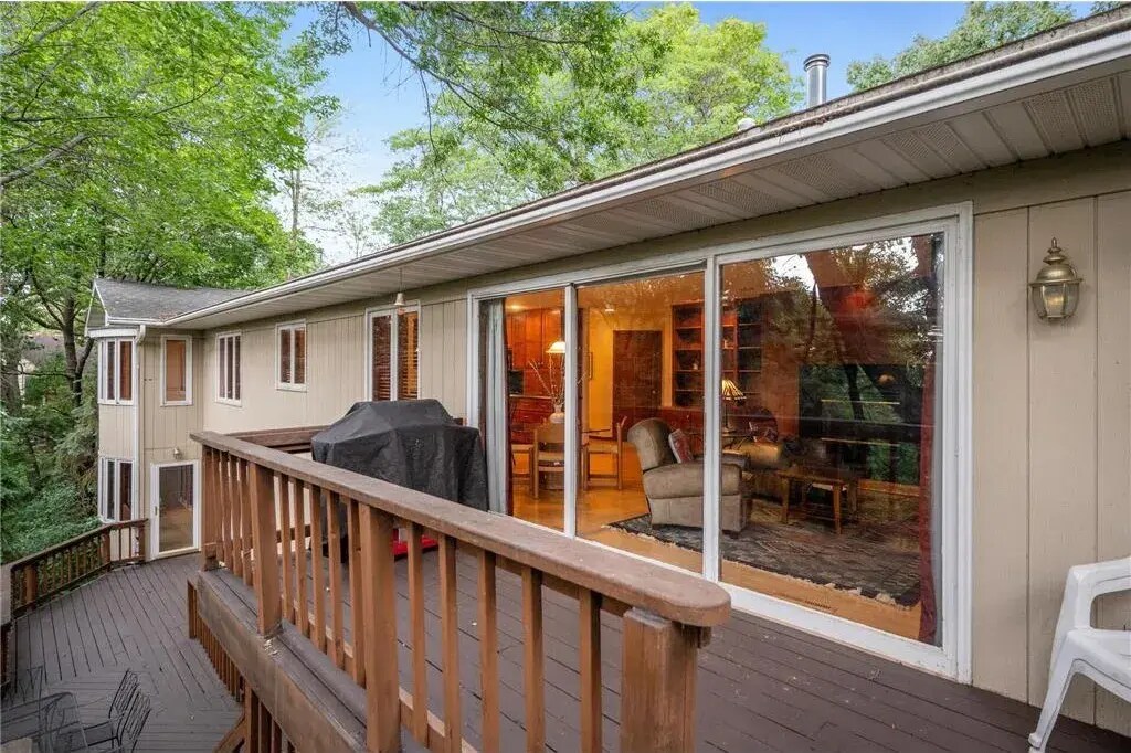 Building Photo - 957 Pine View Ct