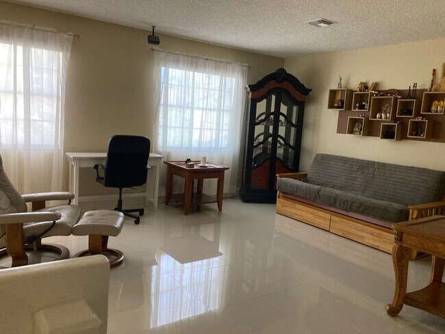 Building Photo - 6224 NW 180th Terrace