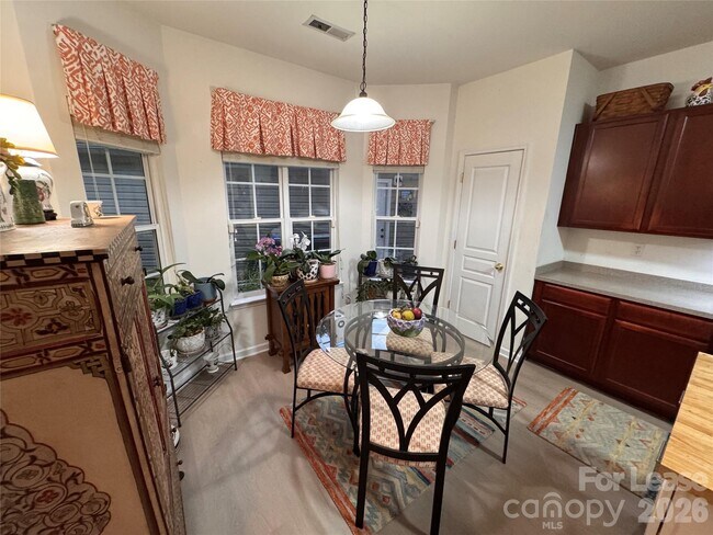 Building Photo - 9909 Adelie Ct