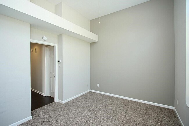 Building Photo - 23315 Montague Dr