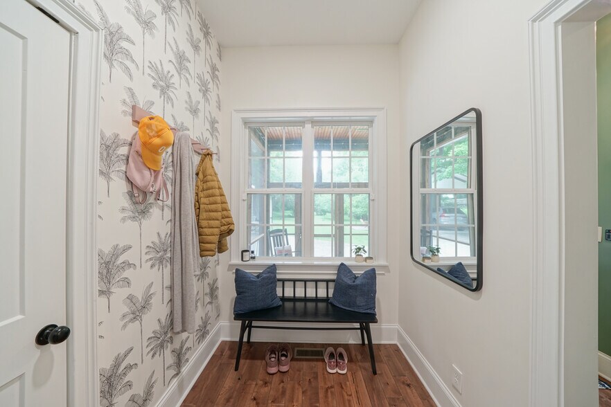 Building Photo - 1227 McAlpine Ave