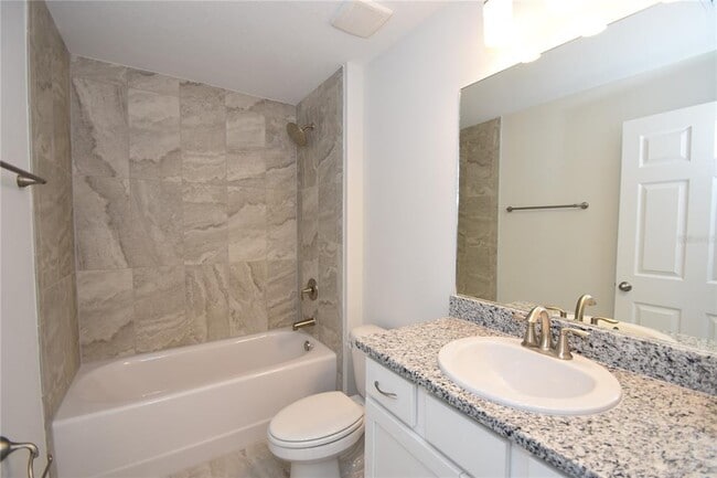 Building Photo - 11 Buttonwood Ln