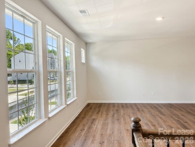 Building Photo - 1115 Bandon Dr