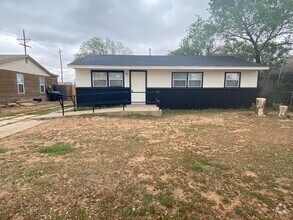 Building Photo - Now available 3 bed 1 bath in Arnett Benson